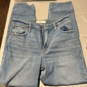 Abercrombie & fitch mom high rise